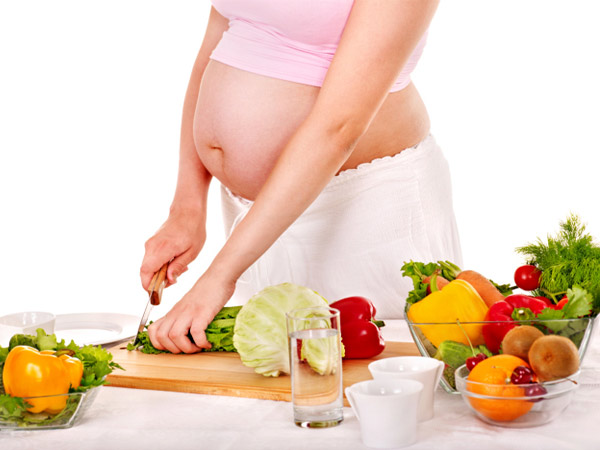 Pola makan lebih sehat untuk trimester ke-2 kehamilan (gambar : idiva.com)
