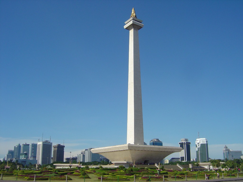 Monas, Landmark Jakarta (gambar : www.jakarta.go.id) 