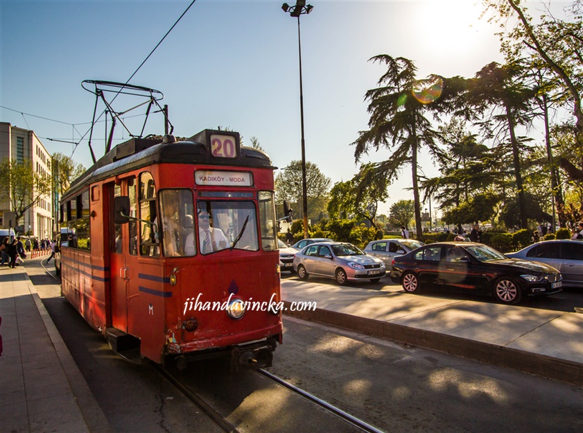 Istanbul Asian Side. Old Tram, pic by Dani Rosyadi