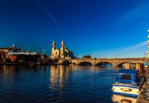 Athlone Ireland, The Bridge and Shannon River, pic : Dani Rosyadi